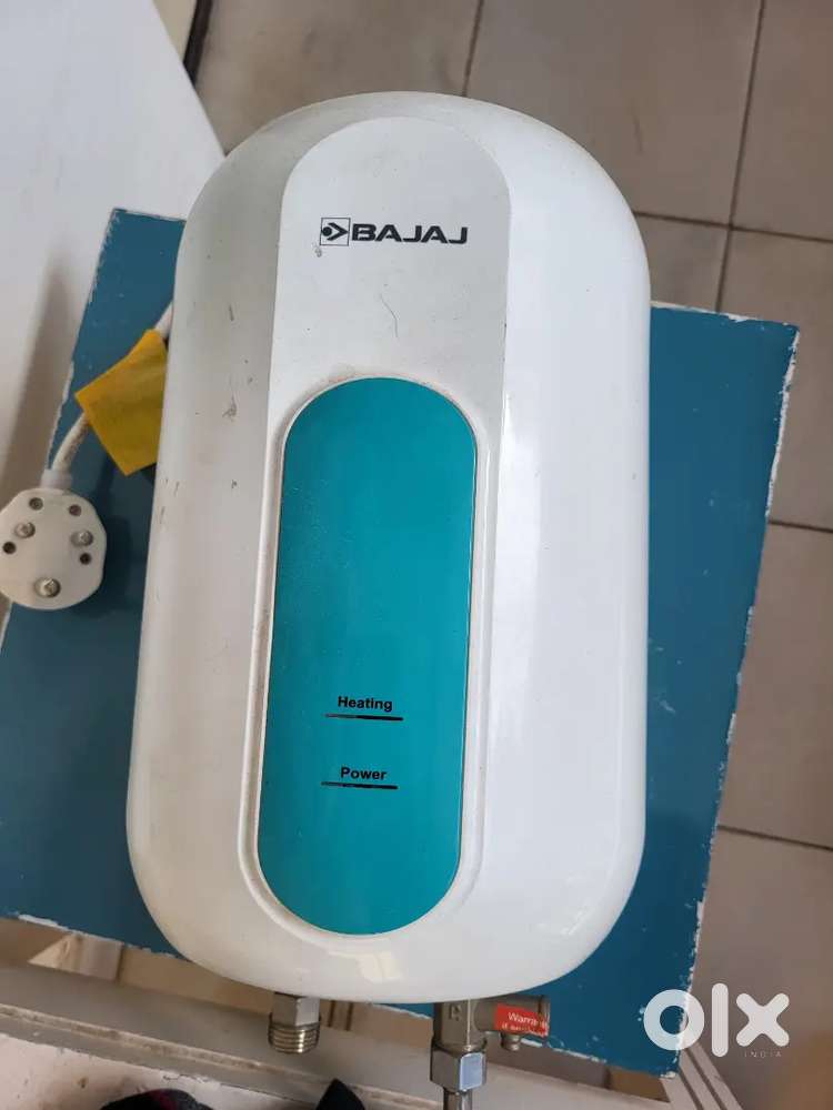 Heading: Bajaj 3 Litre Instant Geyser for Sale – Good Condition
