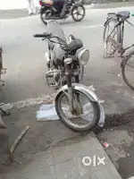 गाड़ी में कुछ भी काम नहीं है