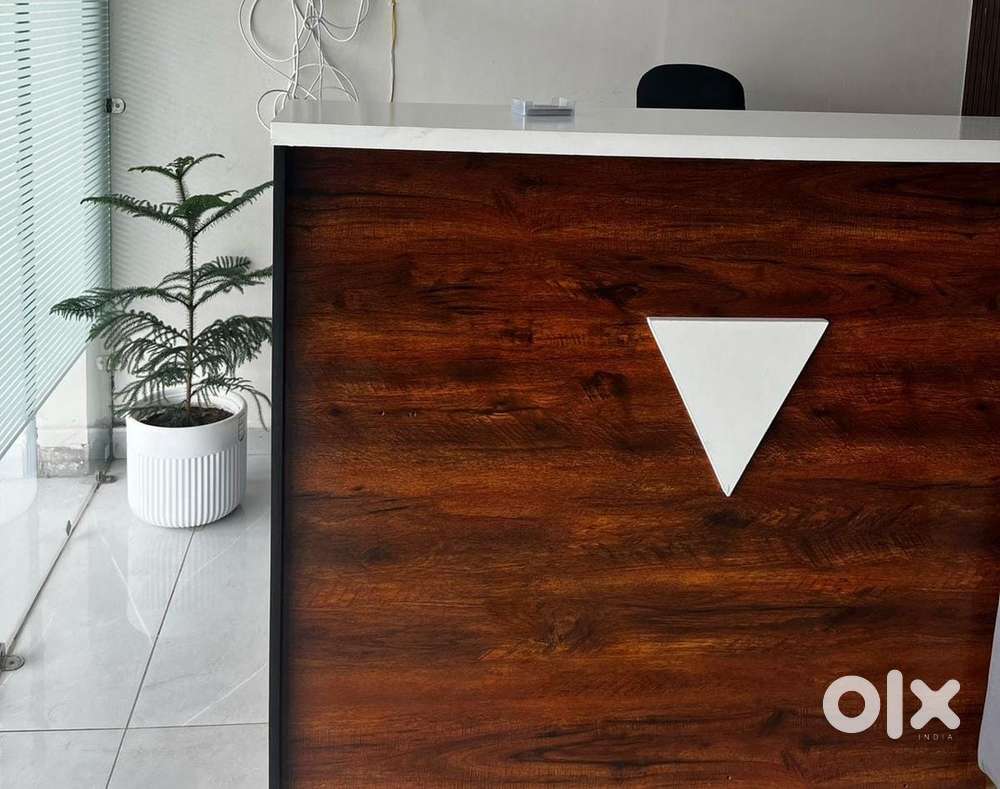 office reception table