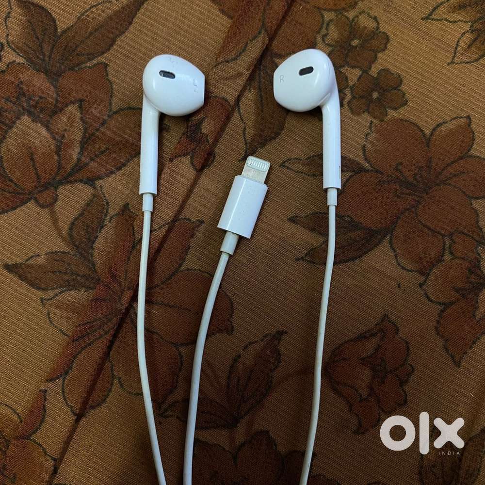 Apple Wired Earphones