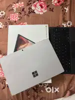 Mirosoft Surface Pro 4 8/256 i5 6th Gen Touch Screen & Keyboard