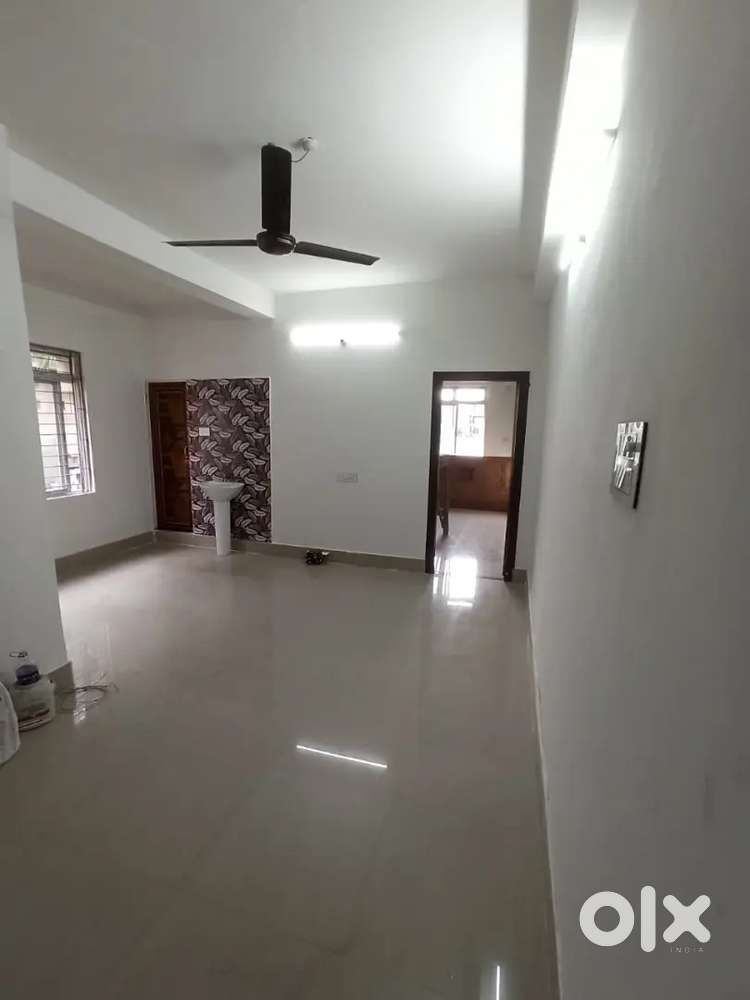 2 bhk flat for rent at downtown
