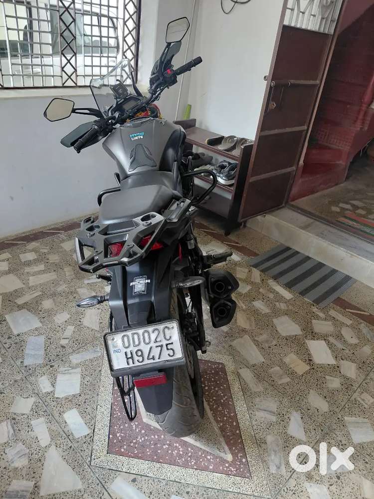 dominar 400