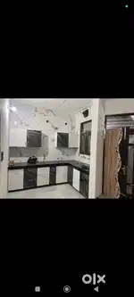 1bhk house semi furnished 1st floor