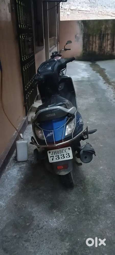 Yamaha alpha scooty
