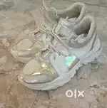Glittery white stylish shoes for men/boys