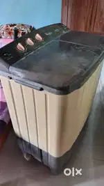 Whirlpool Semi Automatic Washing Machine