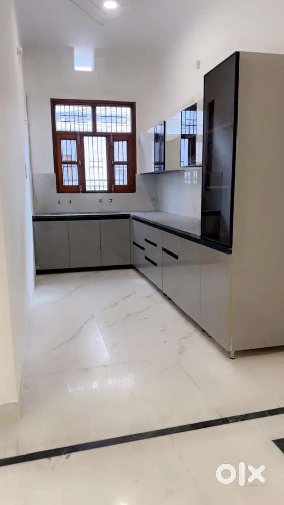 Newly renovated 150 sqr yd kothi for sale.