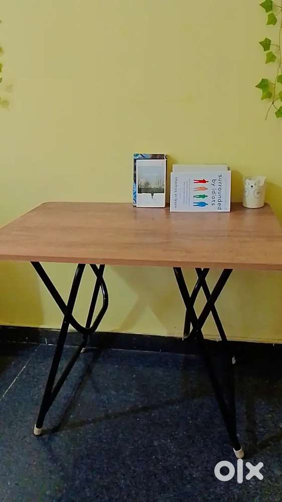 STUDY TABLE, WORK TABLE, OFFICE TABLE