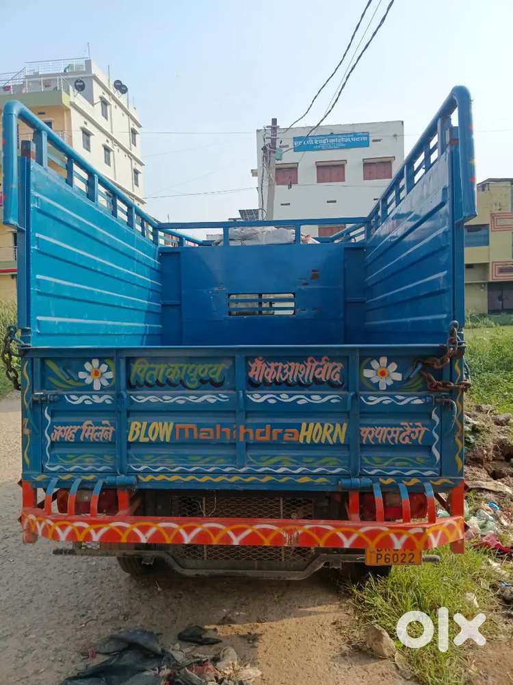 Tempu cargo+car driver chaiye