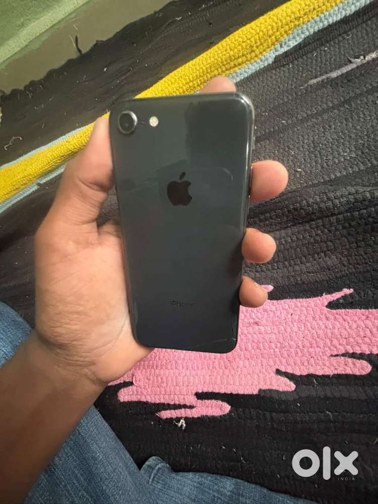 iphone 8 256gb storage and batrry health 100