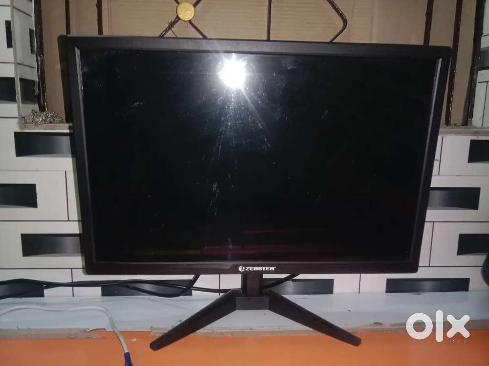 Computer i5 4th gen, , ram 8gb, ssd 256gb, hhd 500gb