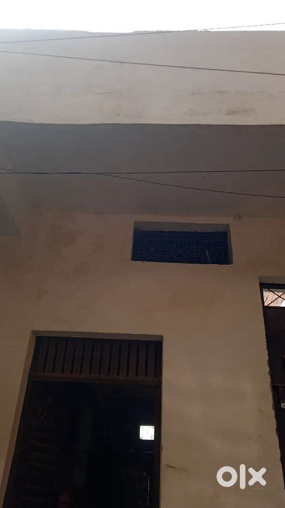 On Gali plot already rent 1manjil bana hua Rajiv Nagar