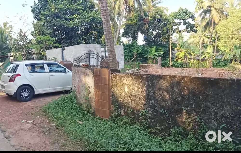 Land sale kizhurroad
