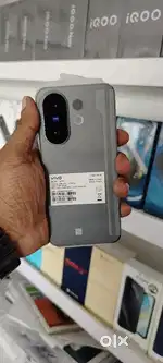 VIVO X200 FE 12/256GB JUST OPEN WARRENTY REMANING