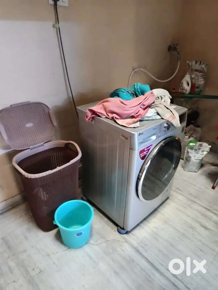 LG 9 Kg Front loader washing Machine