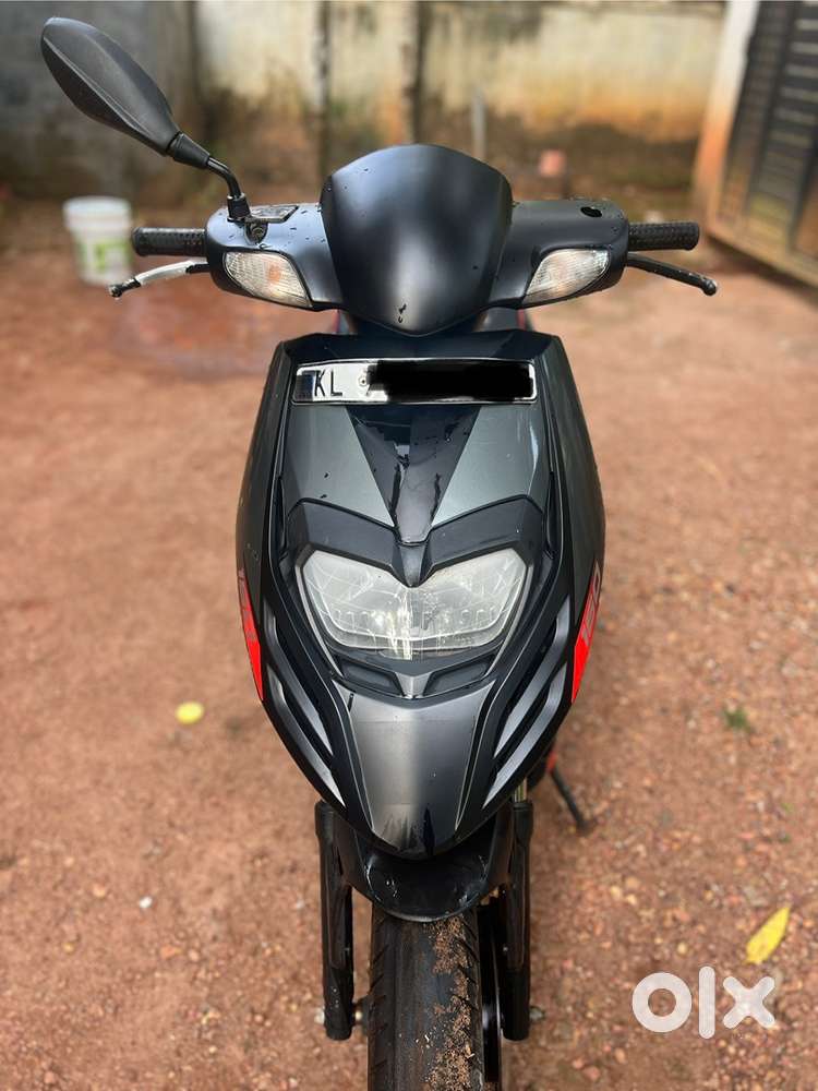 Aprilia sr 150