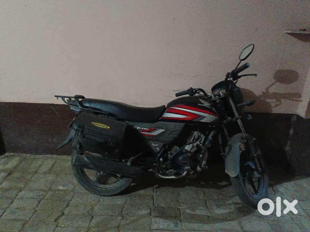 में अपनी बाइक सेल करना चाहता हु पैसों की आवश्यकता है दोनों टायर नए है