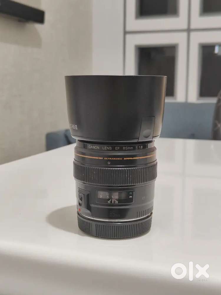 Canon EF 85 mm f 1.8 Lens
