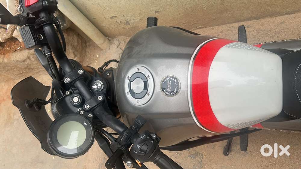 TVS Ronin Special Edition