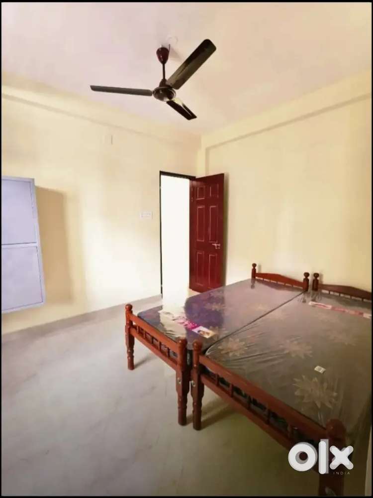 BACHELORS/FAMILY: 1 BHK FULL FURNISHED APARTMENT RENT NEAR INFOPARK