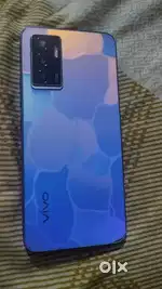 Vivo y75 8 128