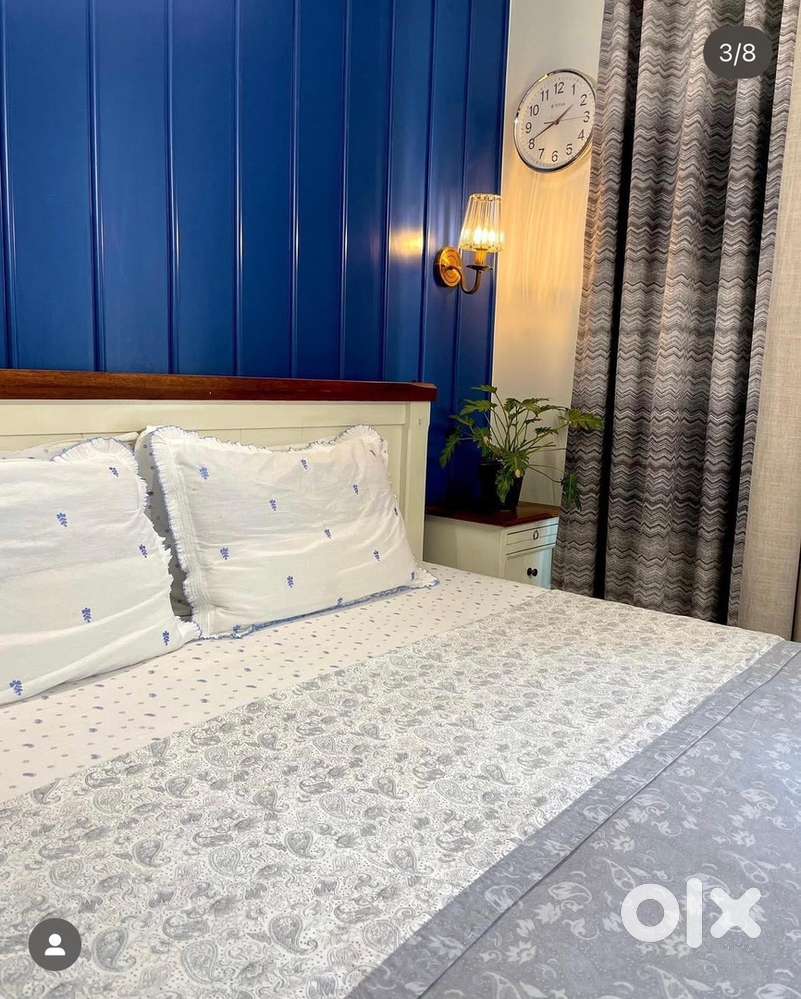 Bed, Bed Side Table and Chest of Drawers