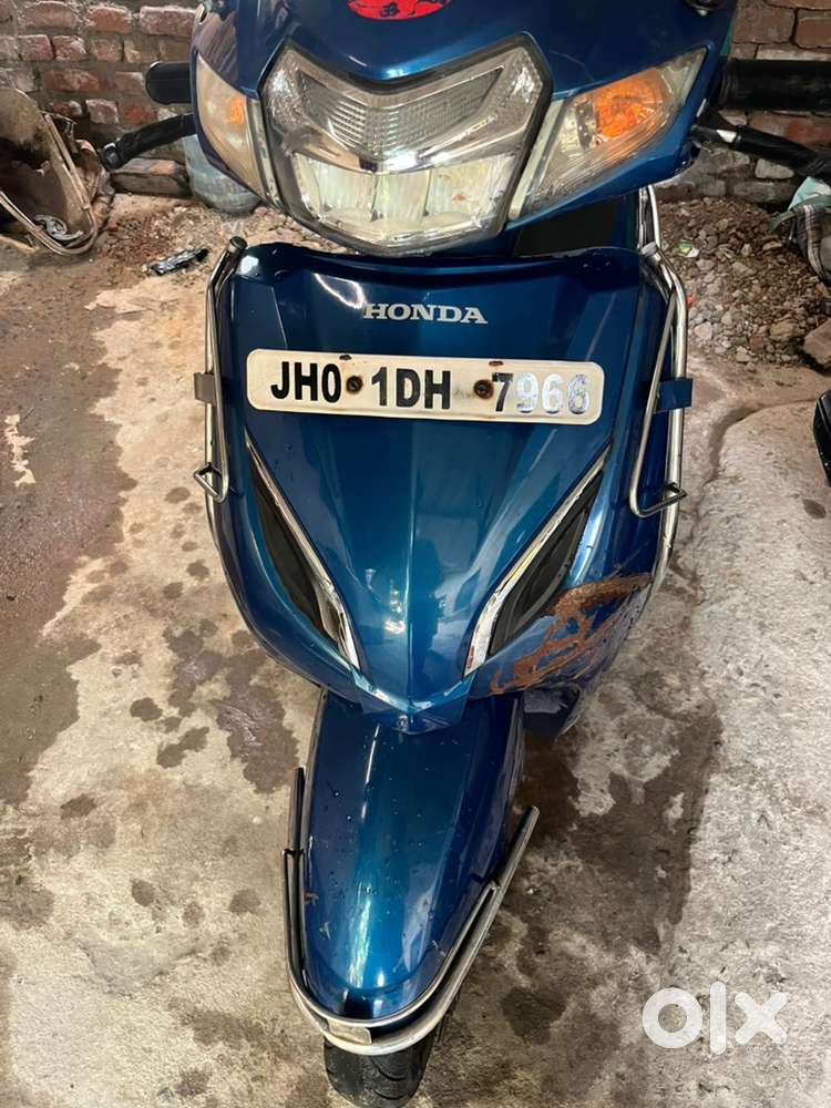 Activa 5g pura condition me hai