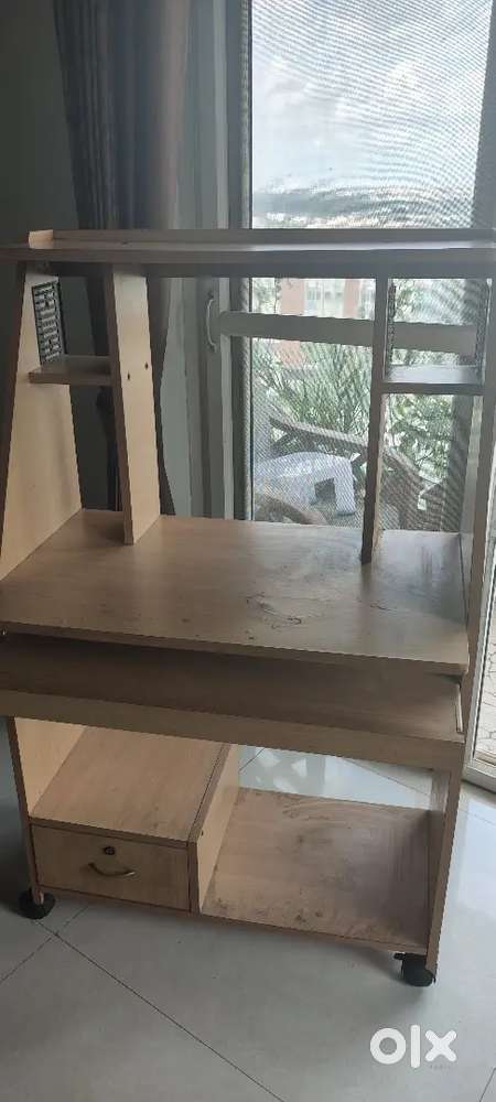 Computer Table