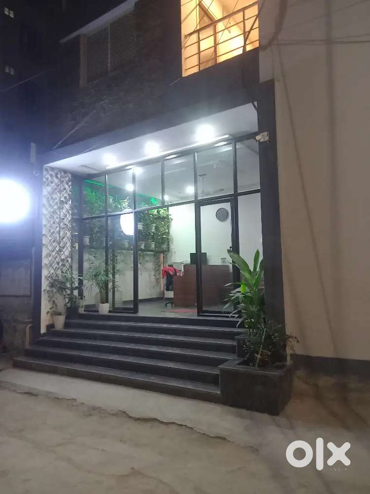 Girls' hostel pg Reception/ Warden