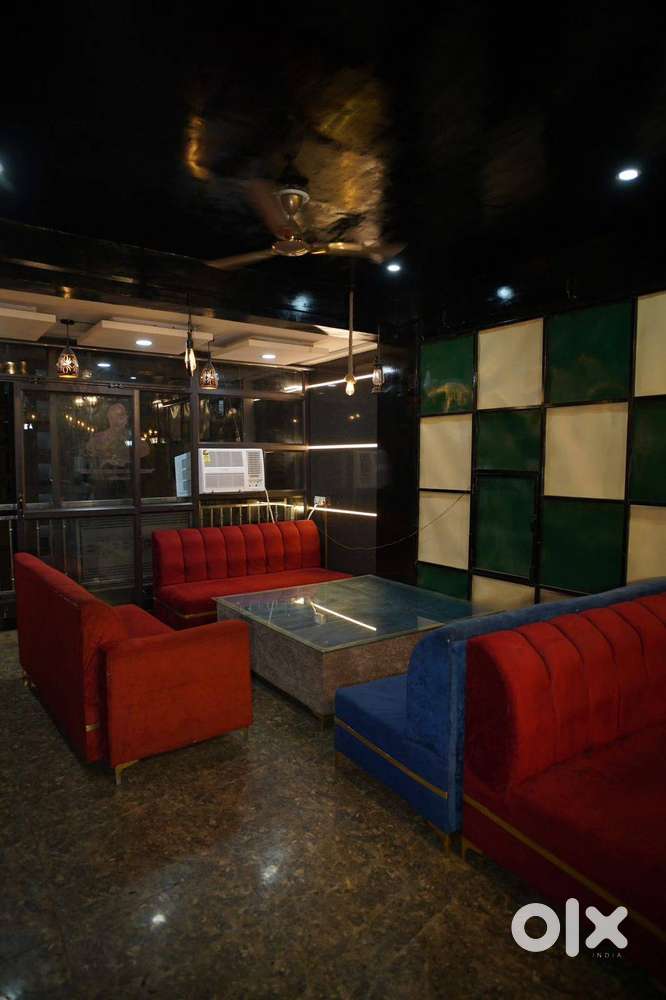 Ready To Move Cafe for rent