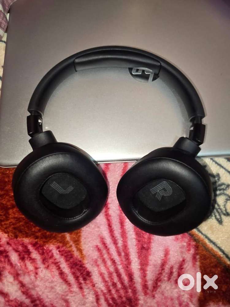 JBL tune 770NC Active noise cancelling
