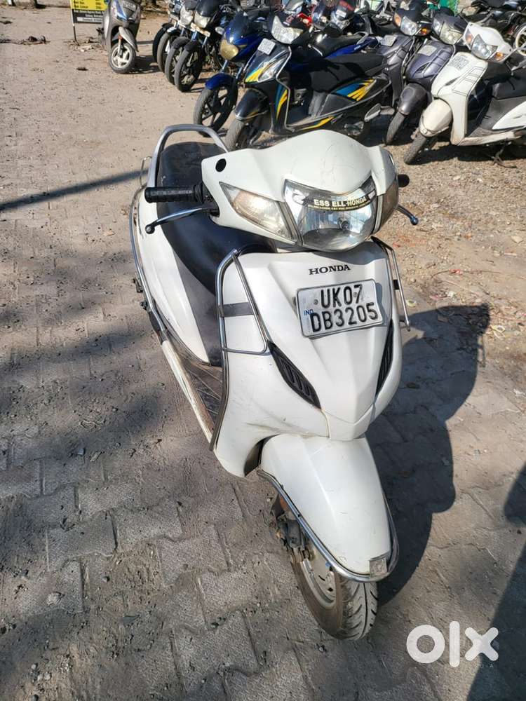 honda activa 2018 model in very good condition