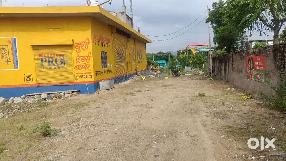 hatundi road Padmini resort ke pass