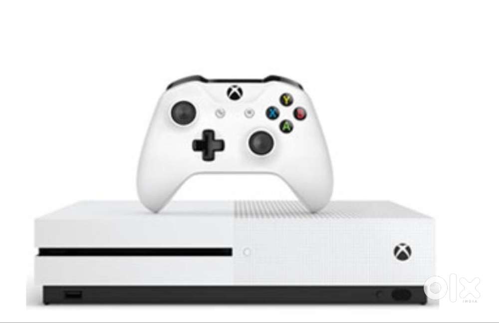 Xbox one s with gta v