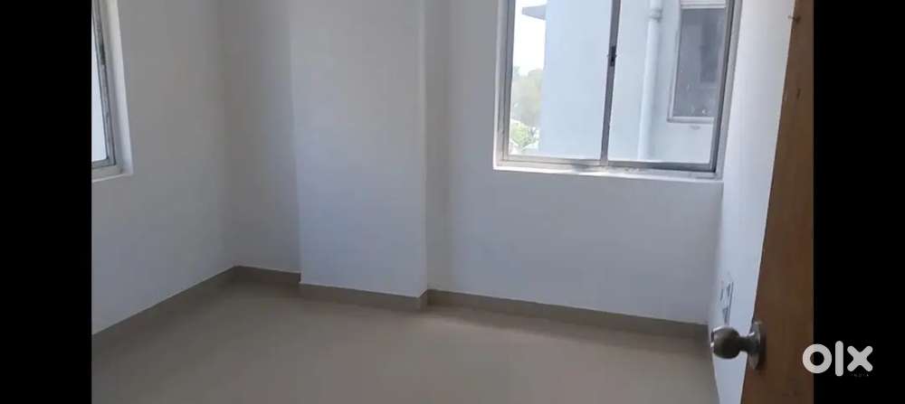 2 BHK flat on road office use only