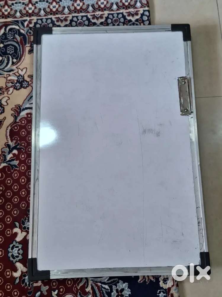 Foldable study table