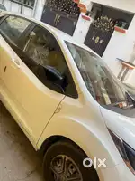 Tata Altroz 2024 Petrol Well Maintained