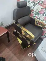pedicure/Saloon Chair - Luxury  - Almost New