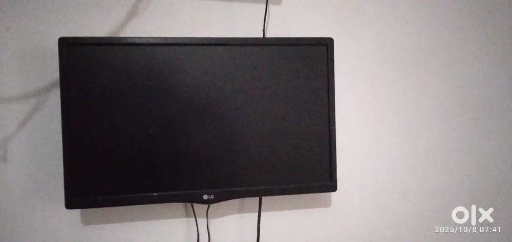 LG LED TV 22 inch