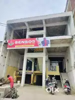 Rooms on rent available for girls family and boys fully independent