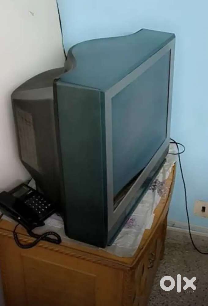 Hitachi TV 32 with Setty