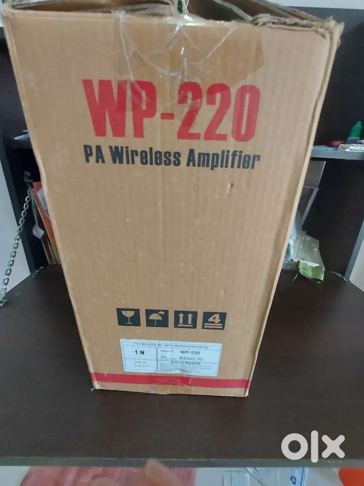 Karaoke system with microphone WA620 VHF Wireless Amplifier