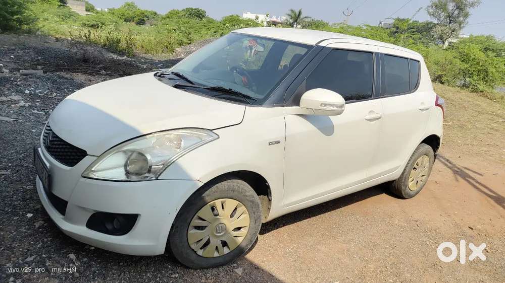 Maruti Suzuki Swift 2013 Diesel 105000 Km Driven