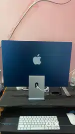 IMac 24”m3 chip. 10 core GPU 10core CPU 256 Storage