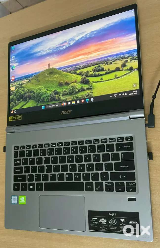Acer Swift 3 Laptop - Intel i5, 8 GB RAM - Excellent Condition