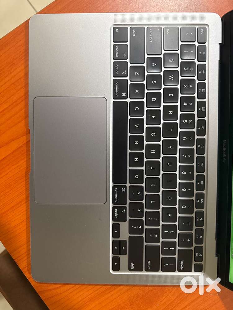 MACBOOK AIR 2020 Intel I-3