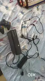 Xbox 360 With Two Wireless Controller