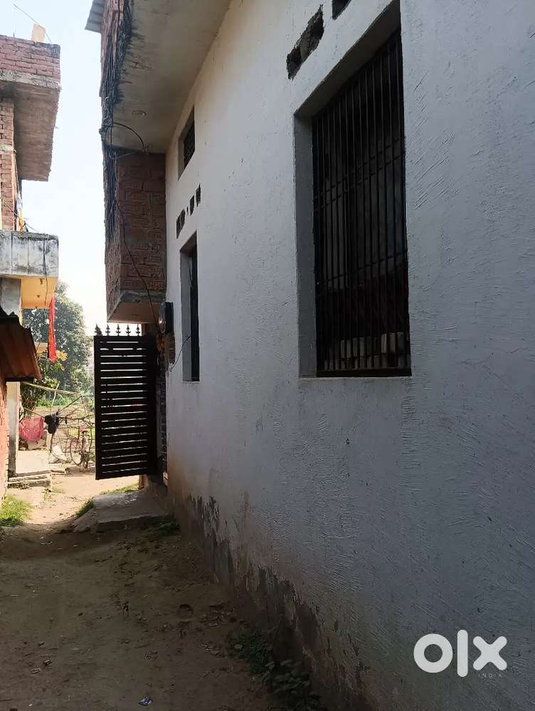 House for sell in new panchayat bhawan Sariyaa phulwariya Varanasi