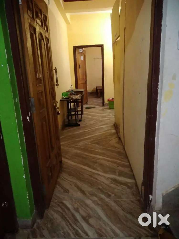 Need a male roommate